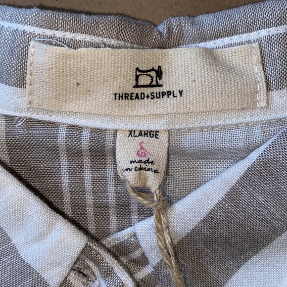 Cropped Button Down Top - Picture 6 of 9